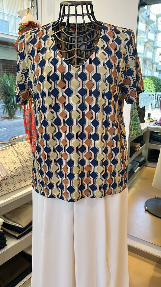 T-shirt a v con stampa geometrica