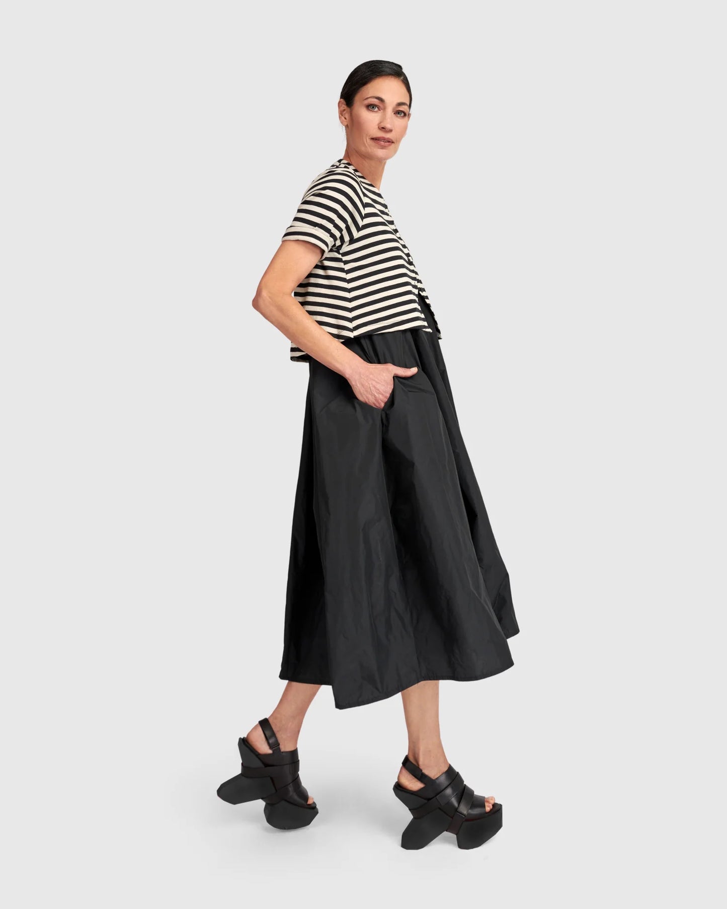 Abito in taffetà con giacchino a righe - Nero