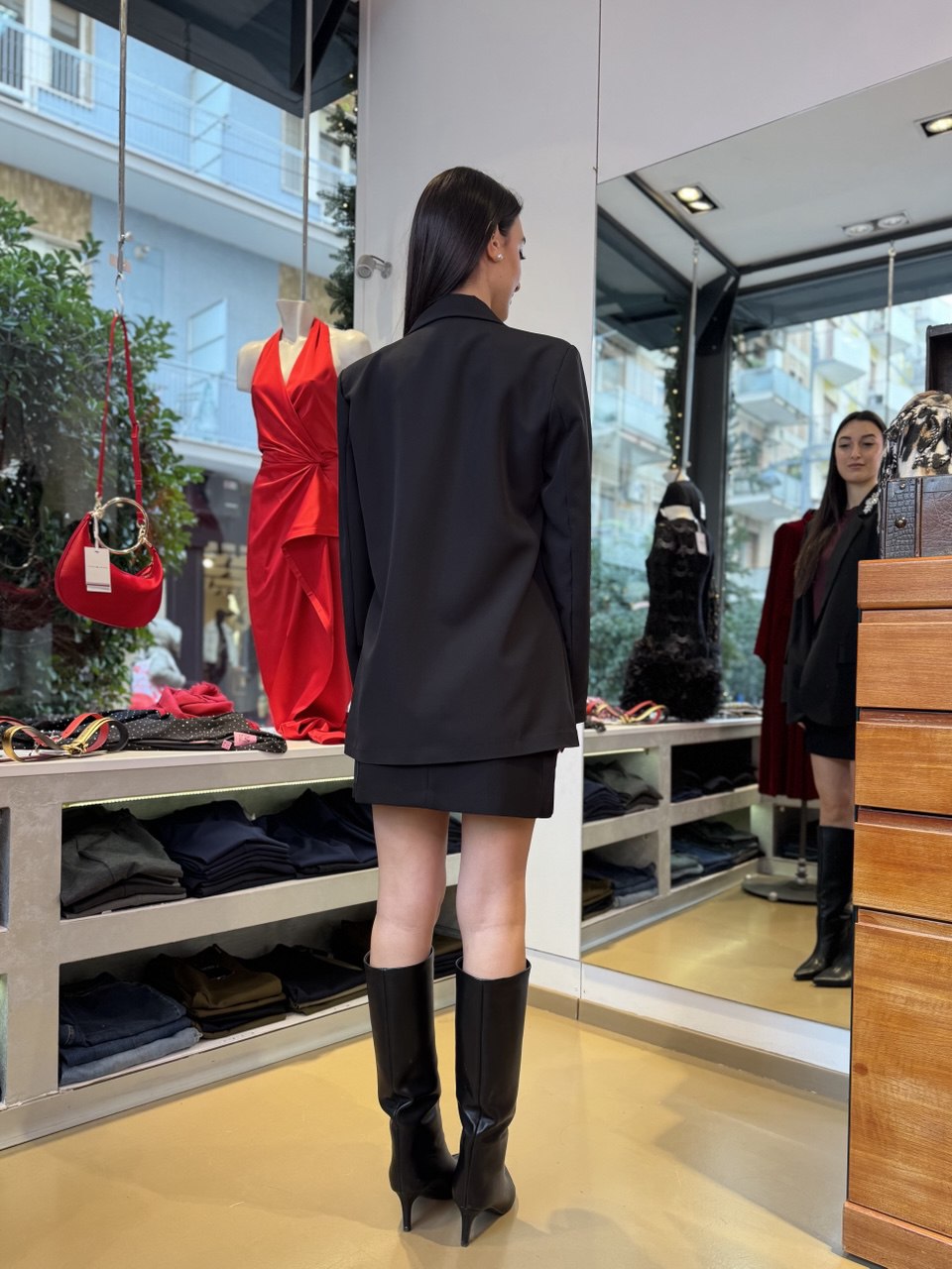 Giacca a Blazer Oversize con Pietre applicate sul collo