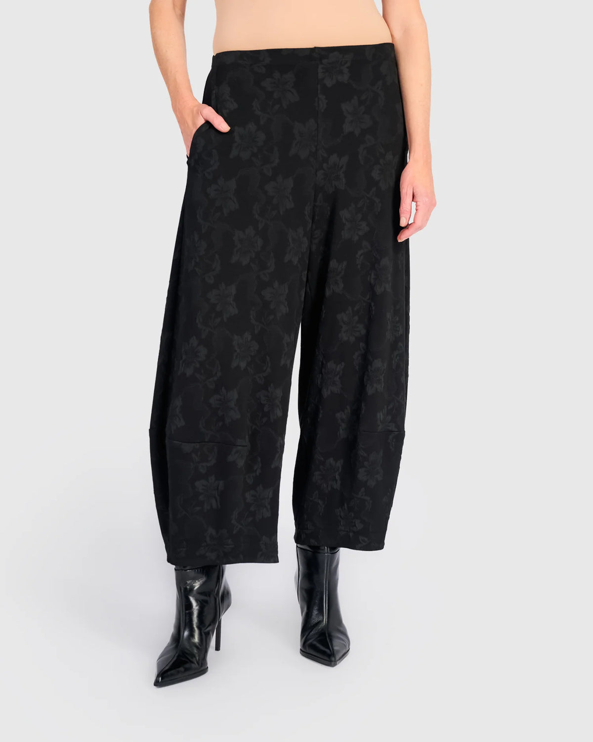 Pantaloni Ampi in Stampa Floreale su Tessuto Elasticizzato