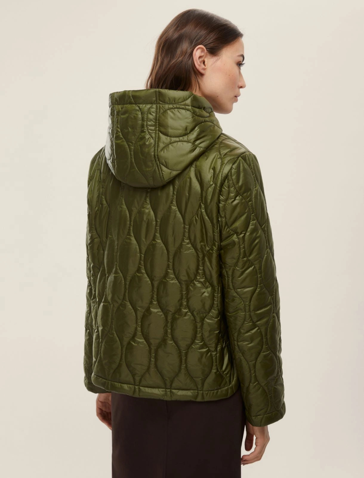 Piumino 100 grammi con cappuccio verde militare o marrone