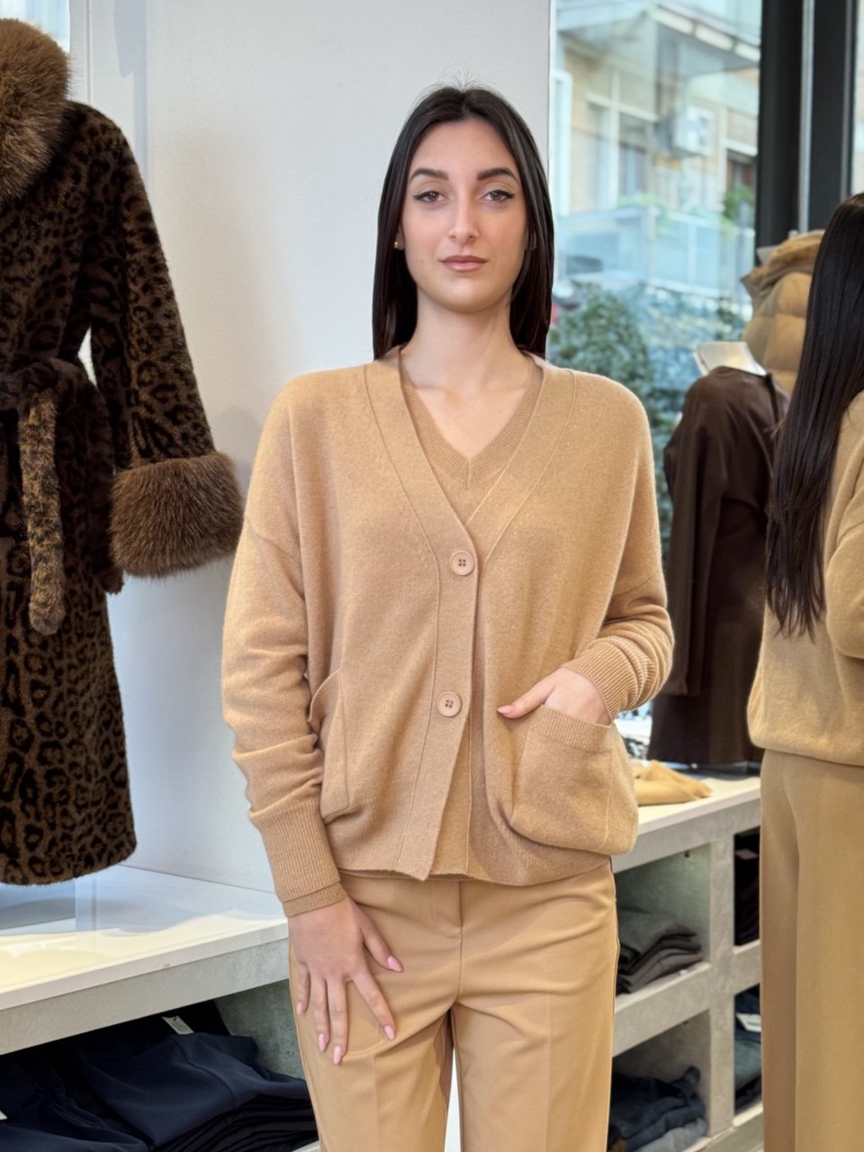 Cardigan Oversize in Maglia  100% Cashmere con Bottoni