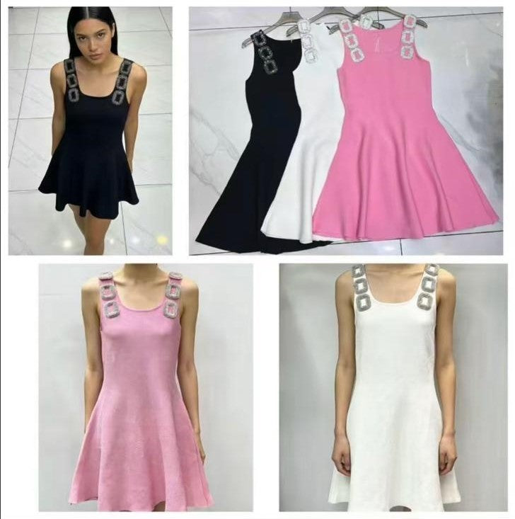Abito in Maglia con Gonna Svasata e Spalline con Studs - Rosa