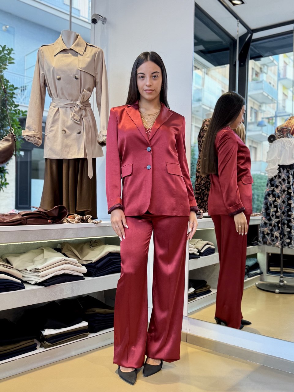 Tailleur pantalone in raso bordeaux - 3 pezzi