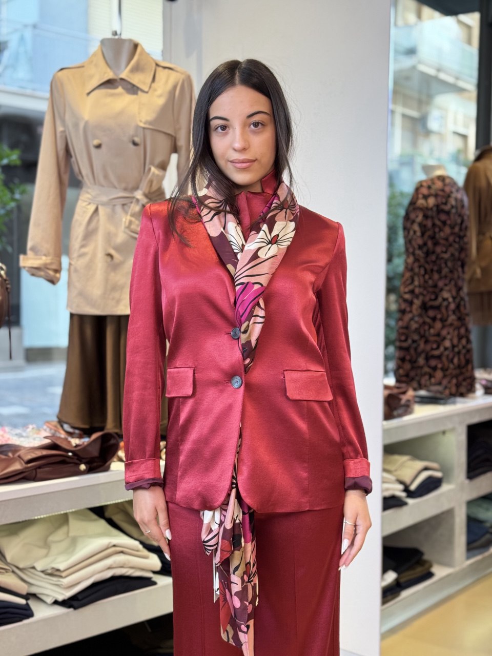 Tailleur pantalone in raso bordeaux - 3 pezzi