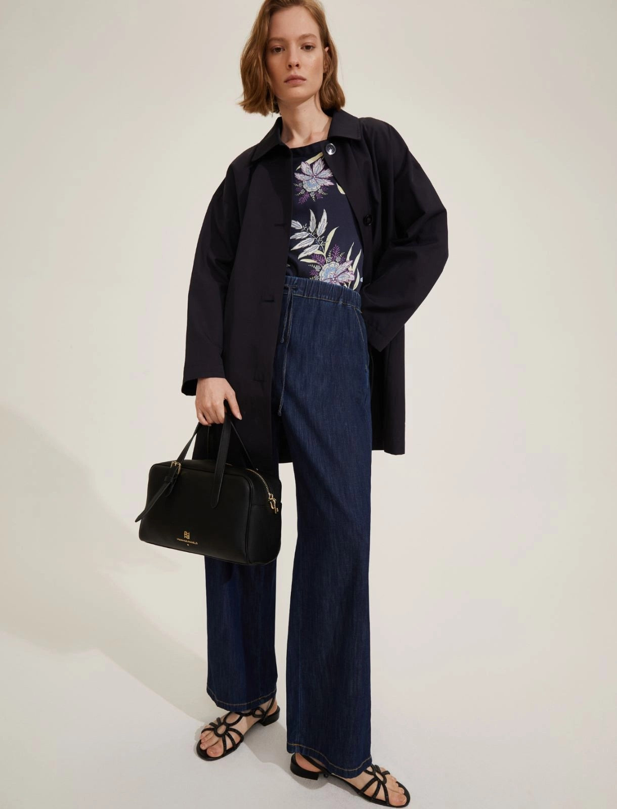 Jeans a gamba larga in denim leggerissimo