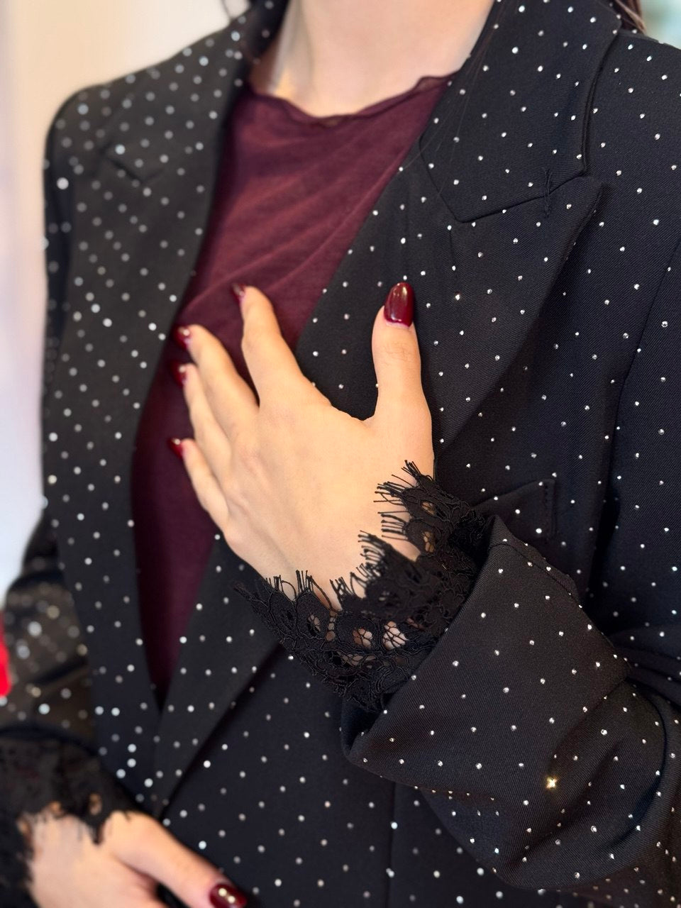 Giacca a Blazer Oversize con studs e balza in pizzo