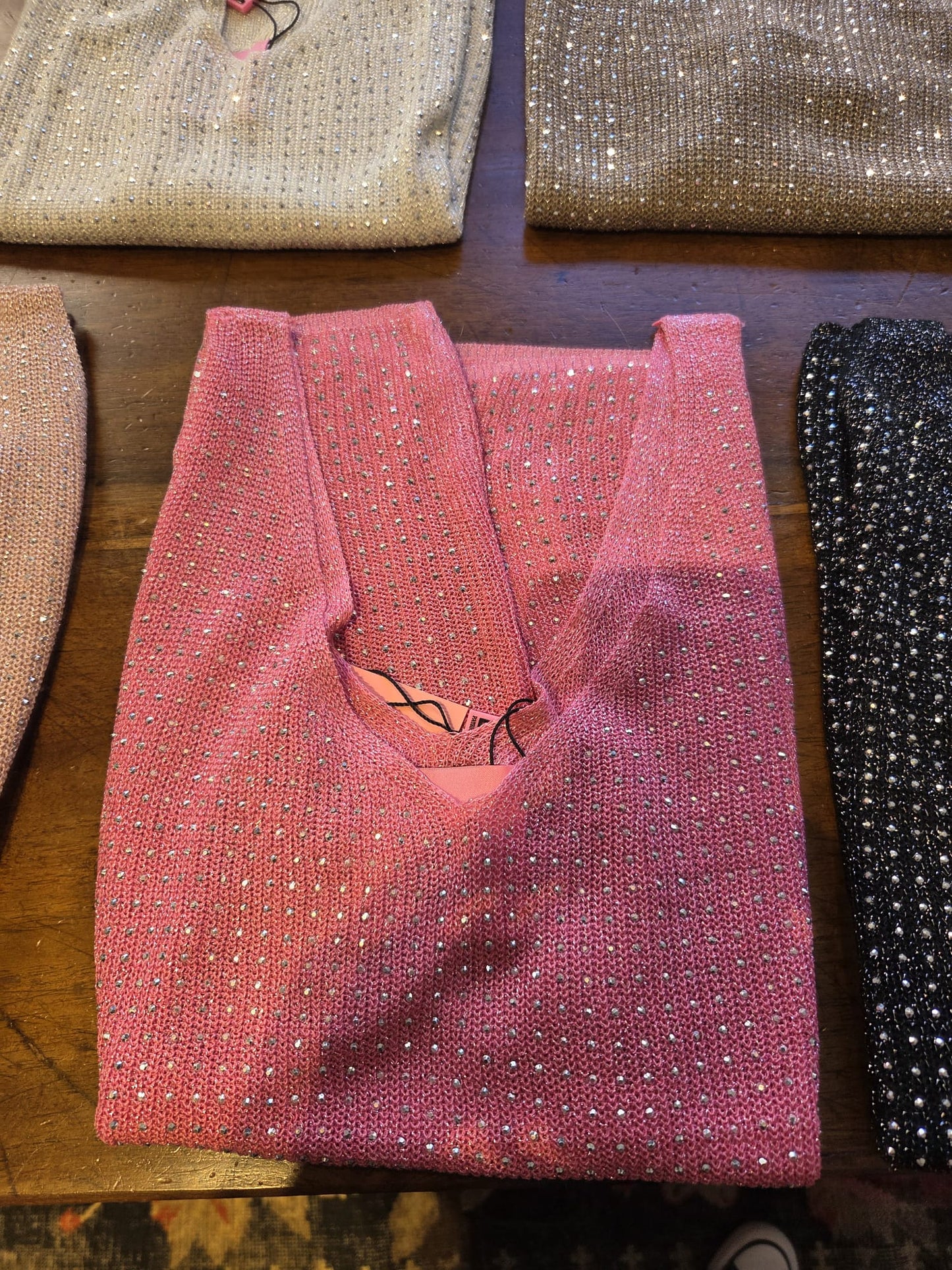 Top in Maglia con Micro-Studs Luminosi - Dorato, Argentato, Celeste, Fucsia, Rosa, Nero, Taupe