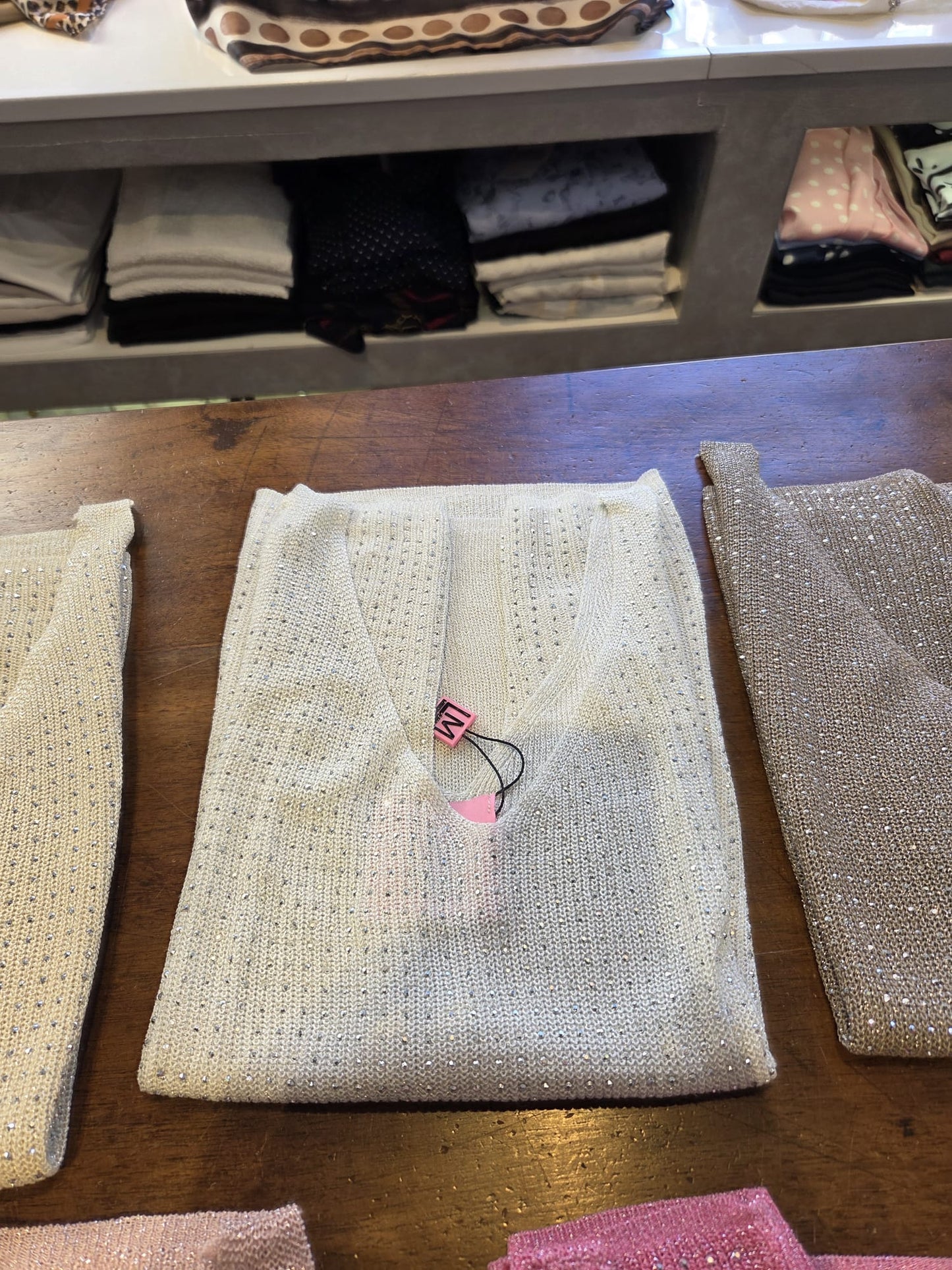 Top in Maglia con Micro-Studs Luminosi - Dorato, Argentato, Celeste, Fucsia, Rosa, Nero, Taupe