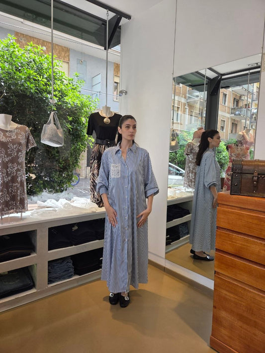 Abito Chemisier Maxi a Righe con Taschino in Pizzo