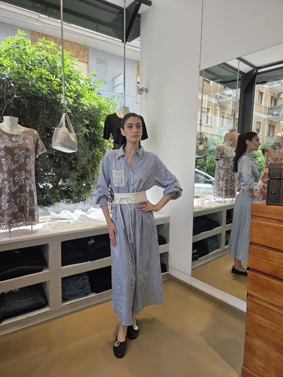 Abito Chemisier Maxi a Righe con Taschino in Pizzo