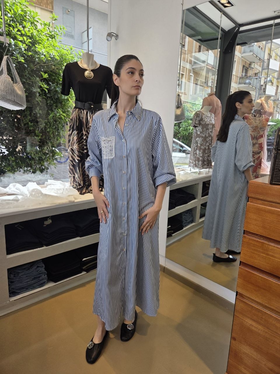 Abito Chemisier Maxi a Righe con Taschino in Pizzo