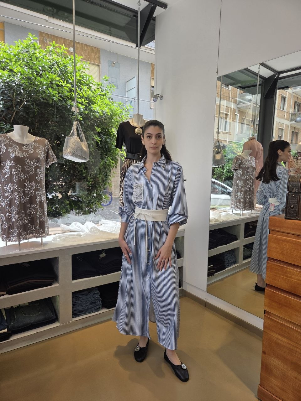 Abito Chemisier Maxi a Righe con Taschino in Pizzo