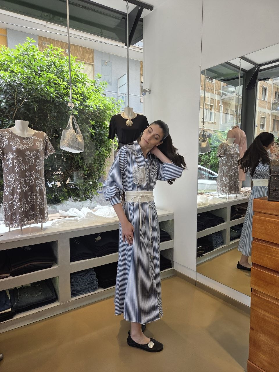 Abito Chemisier Maxi a Righe con Taschino in Pizzo