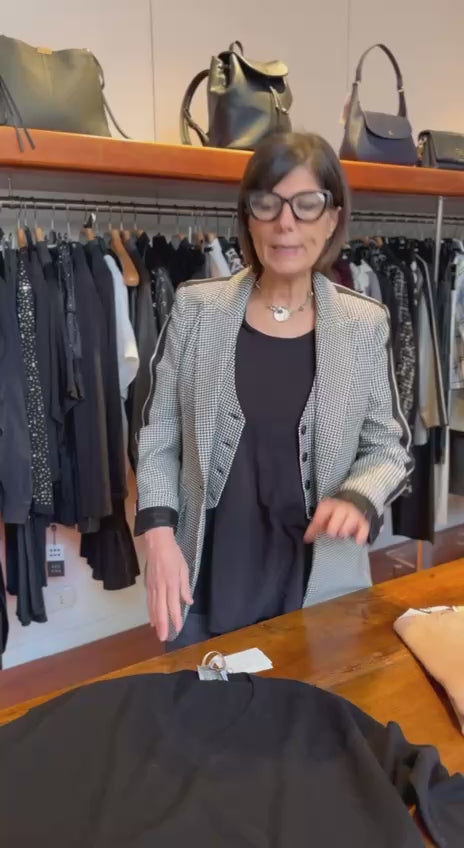 Maglia Scollo a V con Tasche in 100% Cashmere - Cammello, Blu o Nero