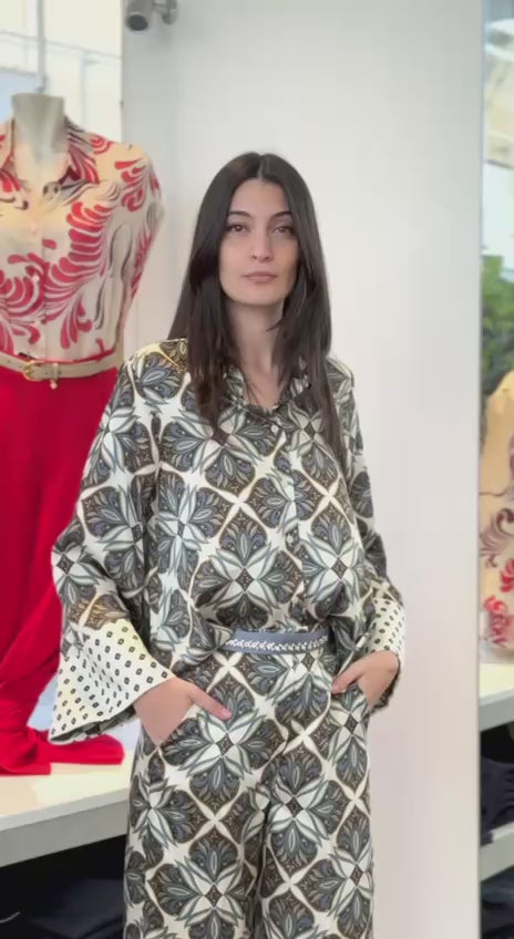 Camicia in Twill Stampato con Dettagli a Contrasto
