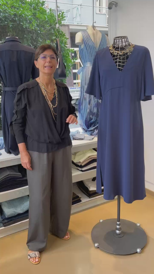 Abito midi in cady blu - Eleganza senza sforzo per ogni giorno