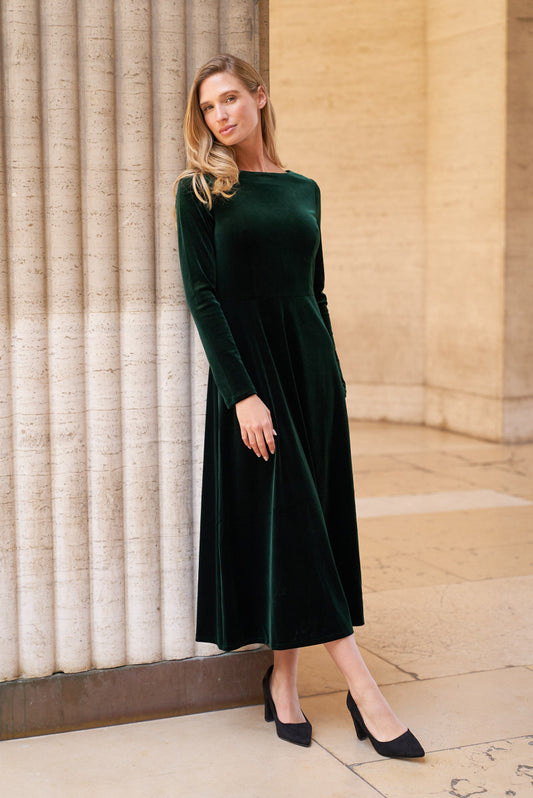Abito Midi in Velluto Liscio con Scollo a Barchetta e Maniche Lunghe - Verde Bottiglia, Nero, Blu