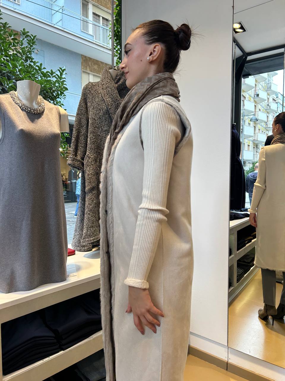 Gilet Lungo Reversibile in Finto Visone - Avorio