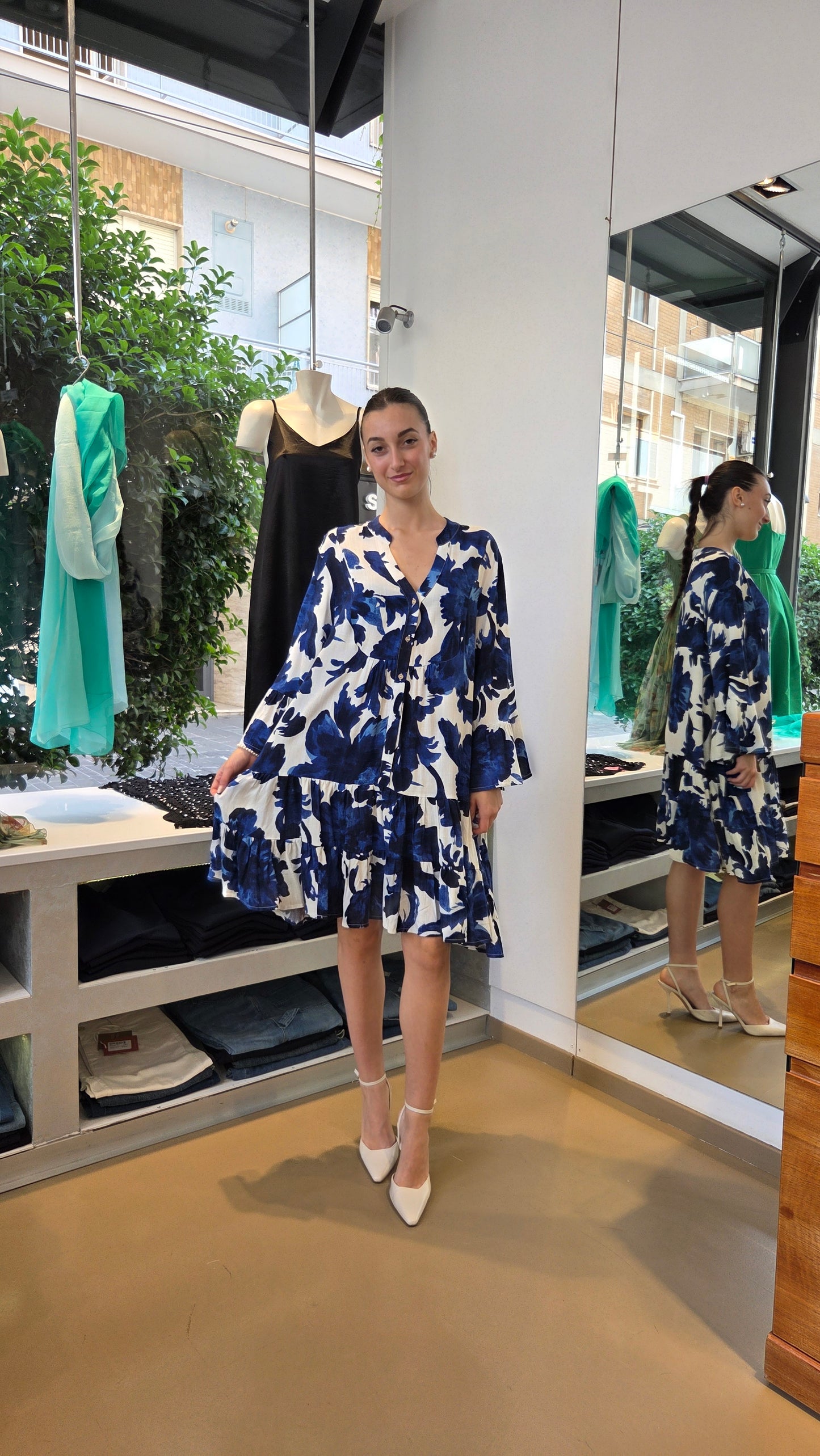 Abito Ampio a Balze - Stampa Floreale Blu e Bluette