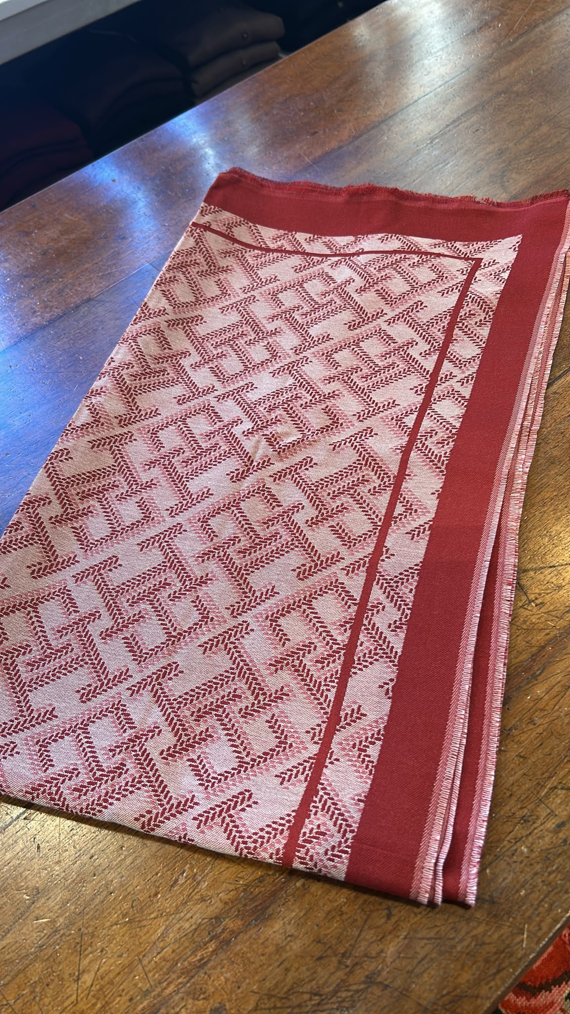 Sciarpa Jacquard con Stampa Monogramma - Blu, Beige, Bordeaux