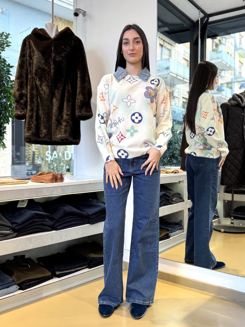 Maglia Stampa Couture con Colletto Denim Staccabile- Bianca o Cammello