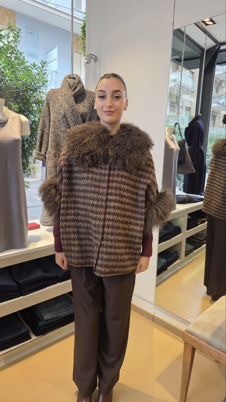 Giacca a Mantella in Mohair con Dettagli Staccabili in Mongolia - Celeste Polvere, Bordeaux