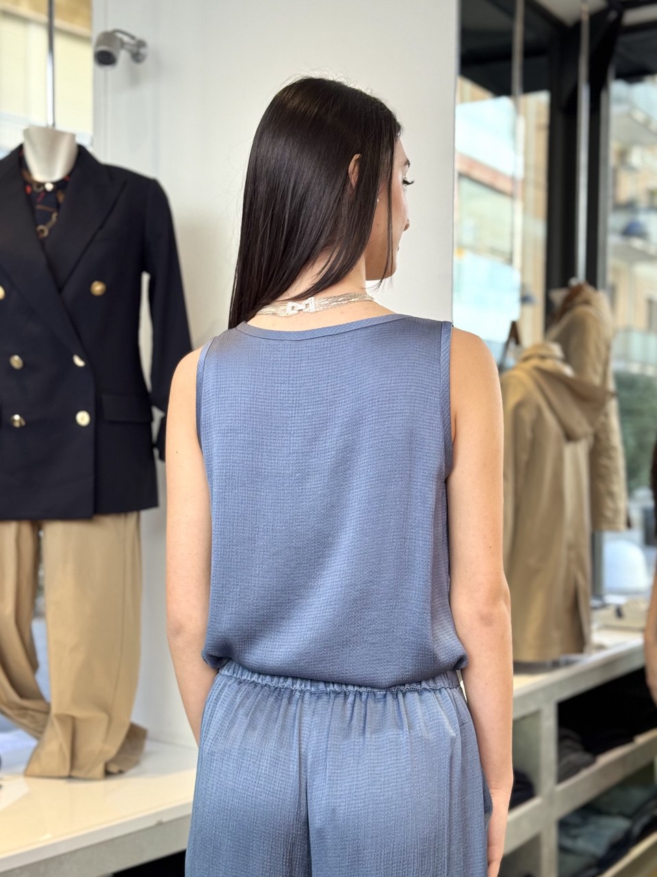 Tailleur Pantalone con Top