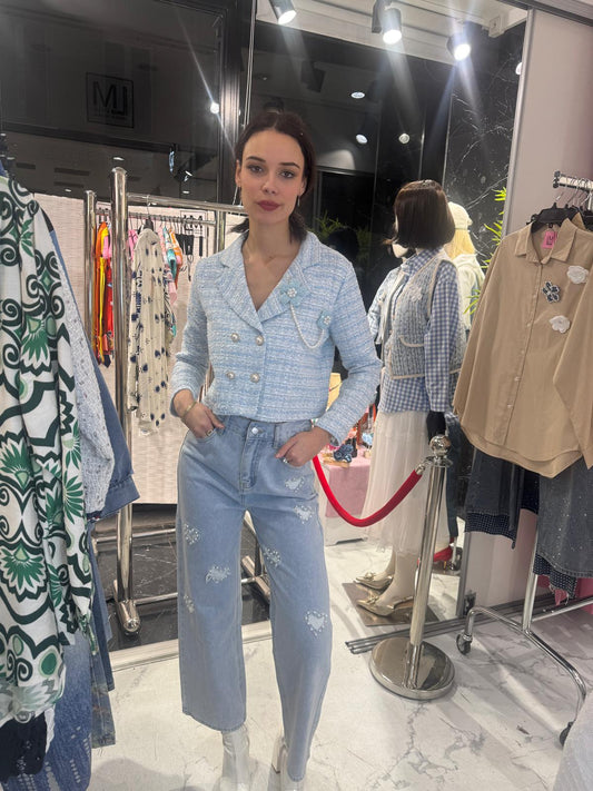 Giacca Crop – Romanticismo in Tweed - Bianco o Celeste