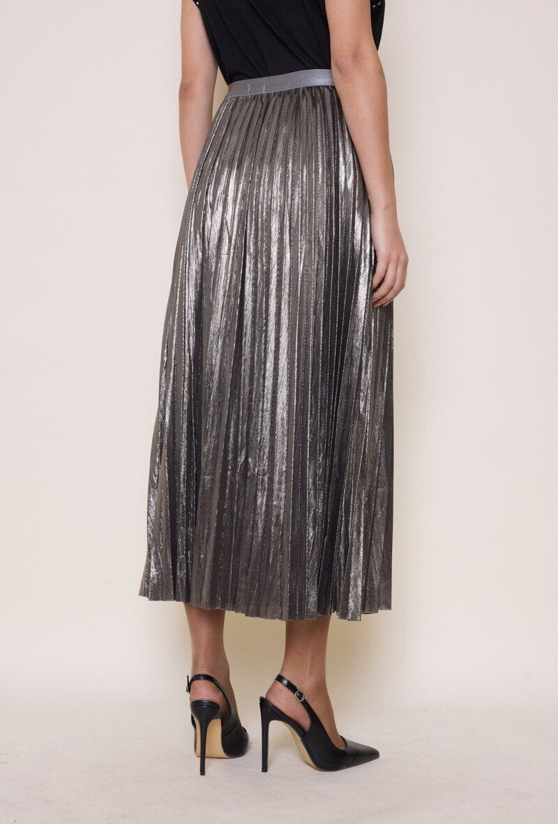 Pleated skirt